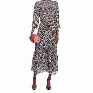 INTERMIX Set
Odette Ruffled Floral Maxi Skirt and Bay Smocked Floral Puff Sleeve